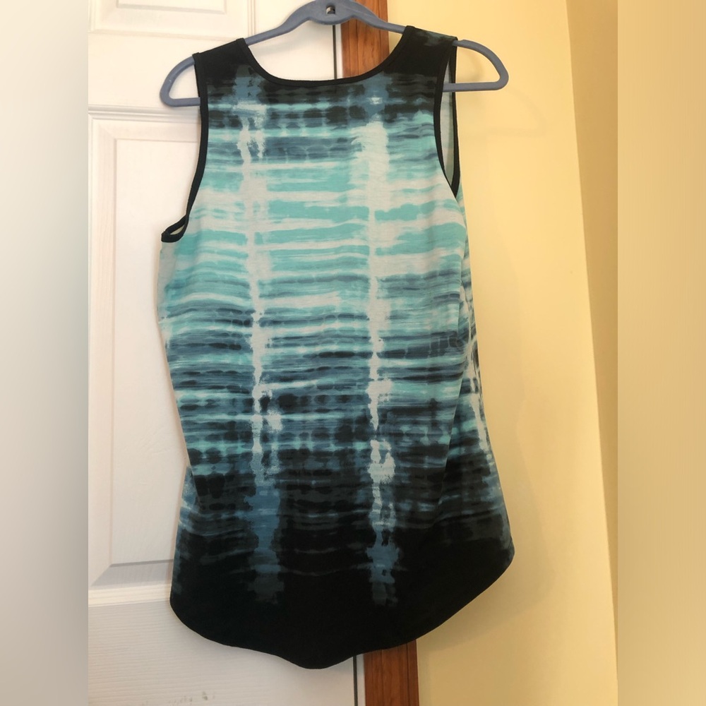 LuLaRoe Green Tank Top Sleeveless Casual - Picture 7 of 9